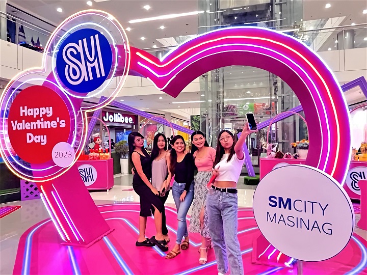 So you’re looking for the sweetest valentine? SM Supermalls’ gotchu!