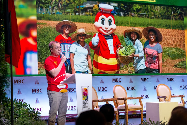 Jollibee Group Highlights Role of Collaboration of Smallholder Farmers  in Achieving a Sustainable Supply Chain