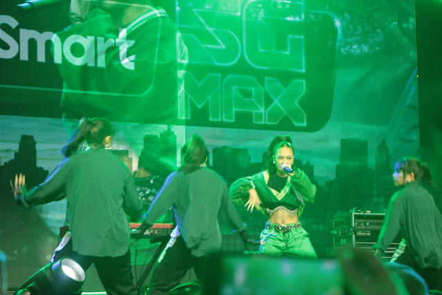 Smart makes history with first-ever 5G Max-powered concert