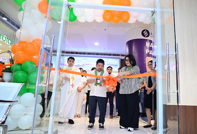 Caloocan LGU Opens Business One-Stop-Shop at SM Center Sangandaan